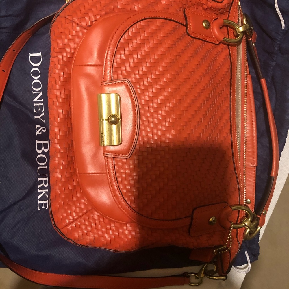 Dooney Bourke - Picture 5 of 5